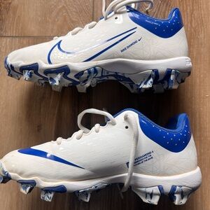 Nike Diamond 4 Girl’s Softball Cleats